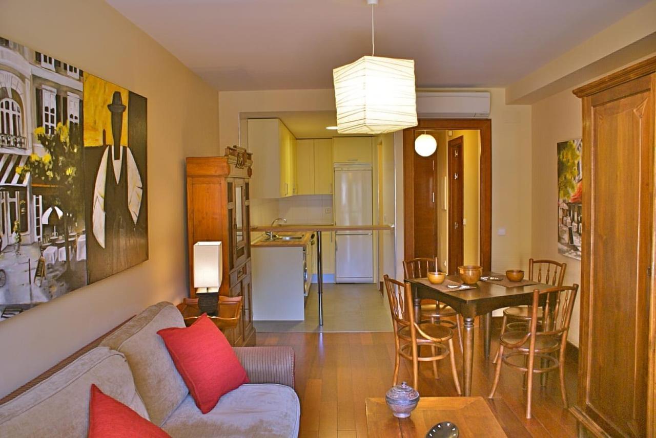 Apartamento Lola2 โบลตาญญา ภายนอก รูปภาพ
